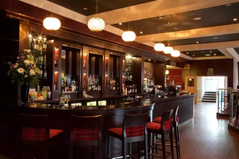 London Croydon Aerodrome Hotel, Bw Signature Collection