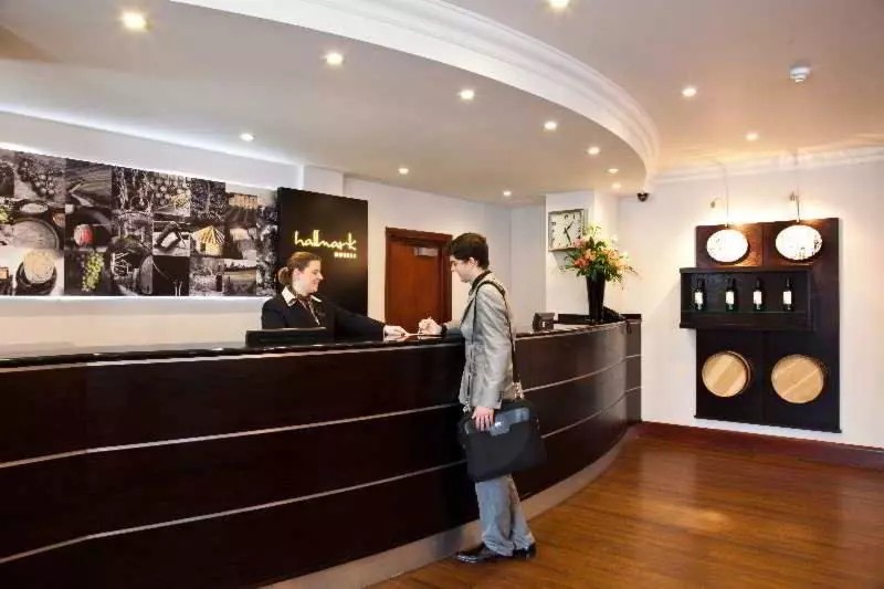 London Croydon Aerodrome Hotel, Bw Signature Collection