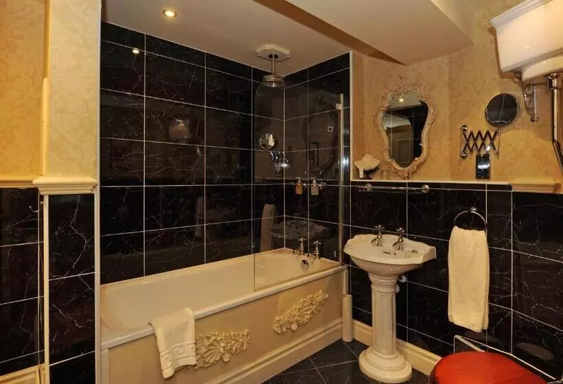 فندق Lumley Castle