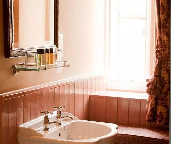 ホテル Noel Arms A Bespoke