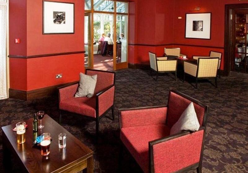 בית מלון כפרי Rosslea Hall