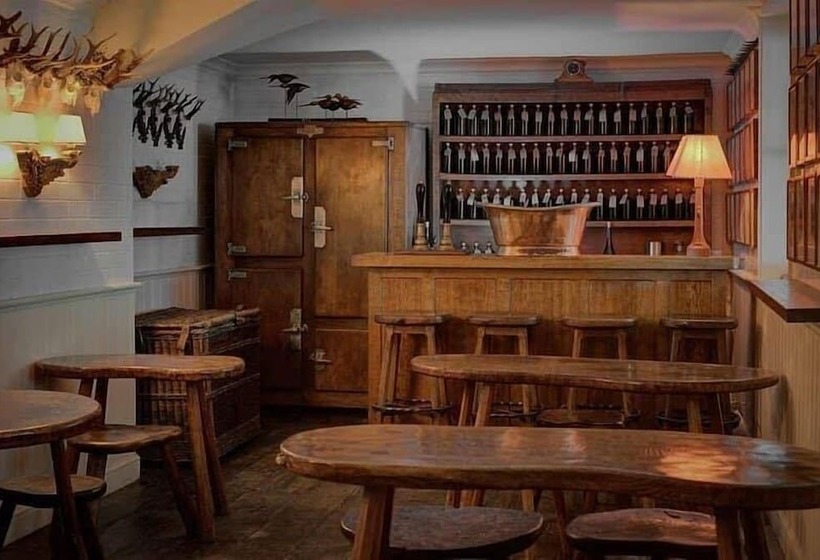 酒店 The Rudloe Near Bath Marco Pierre White