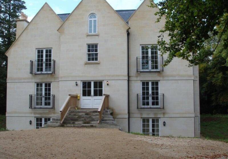 酒店 The Rudloe Near Bath Marco Pierre White