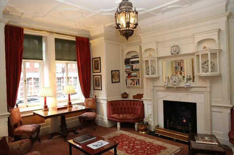 ホテル The Draycott