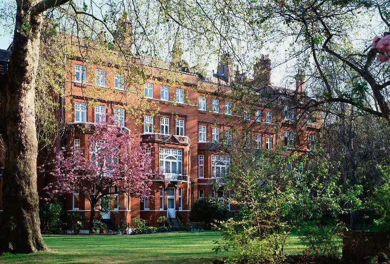 ホテル The Draycott