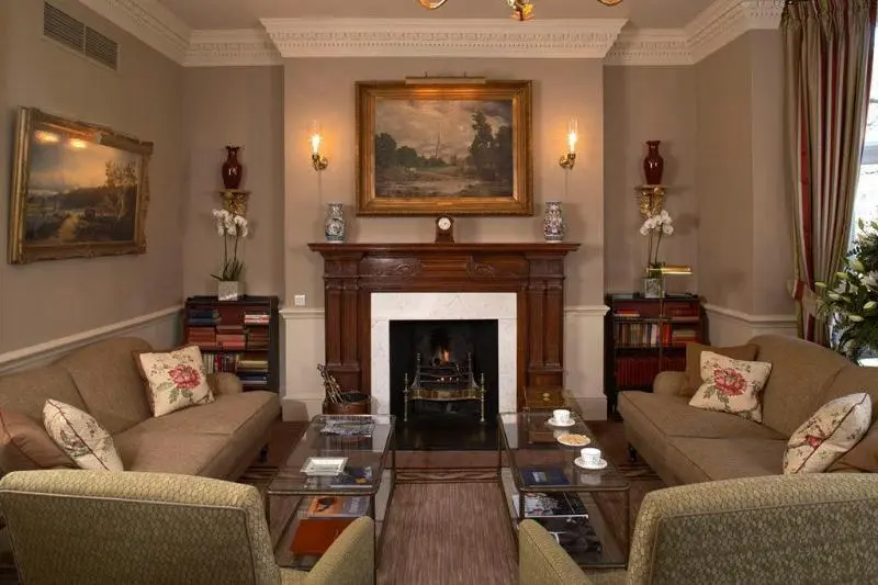 ホテル The Draycott