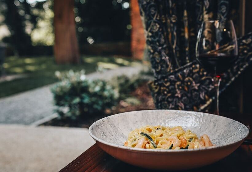 فندق The Knaresborough Inn   The Inn Collection Group