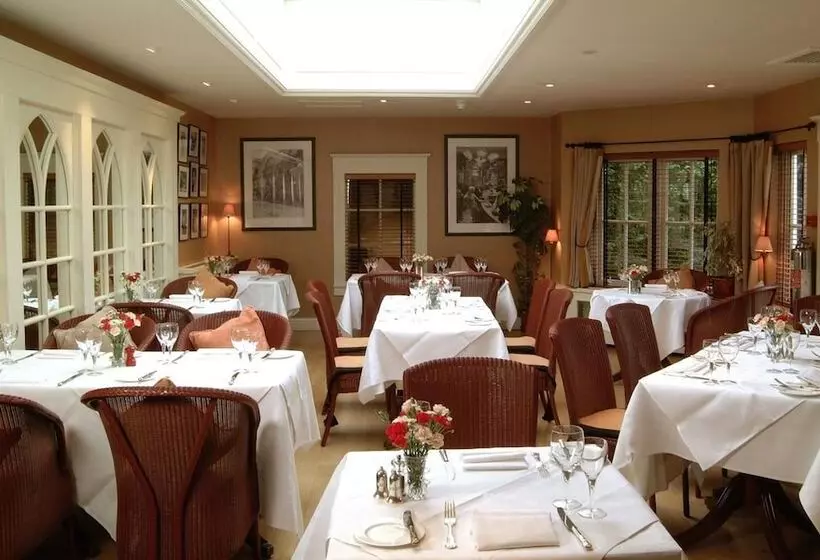 בית מלון כפרי The Royal