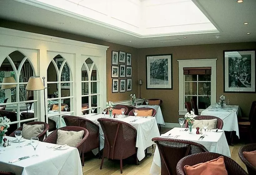 בית מלון כפרי The Royal