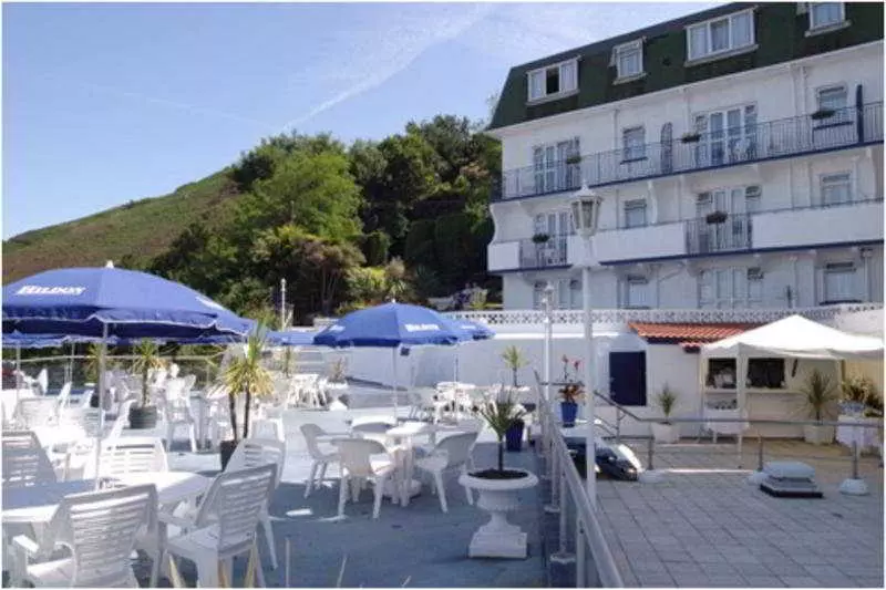 Hotel The Water's Edge