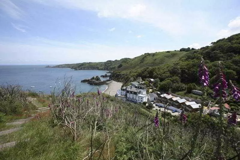 Hotel The Water's Edge