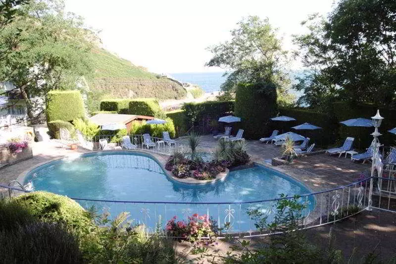 Hotel The Water's Edge