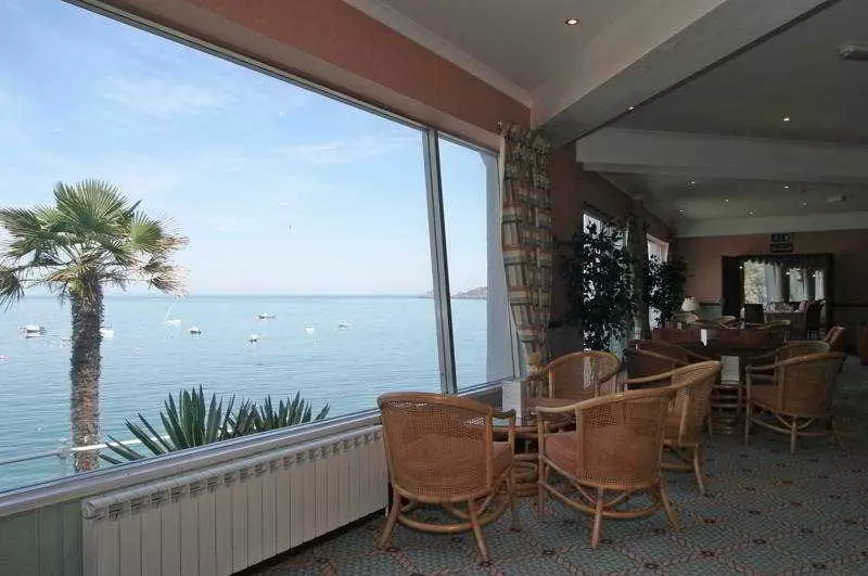 Hotel The Water's Edge