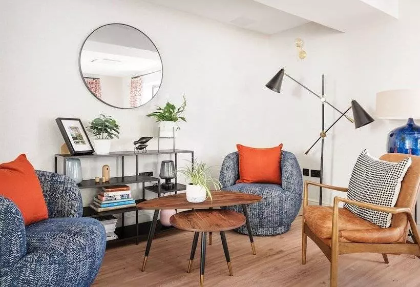 Voco Lythe Hill Hotel & Spa, An Ihg