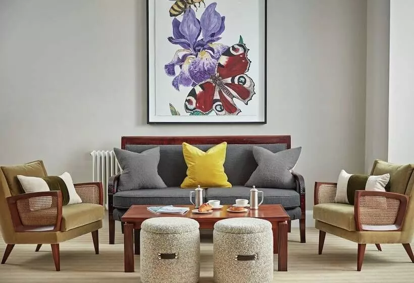 استراحتگاه Moonfleet Manor   A Luxury Family