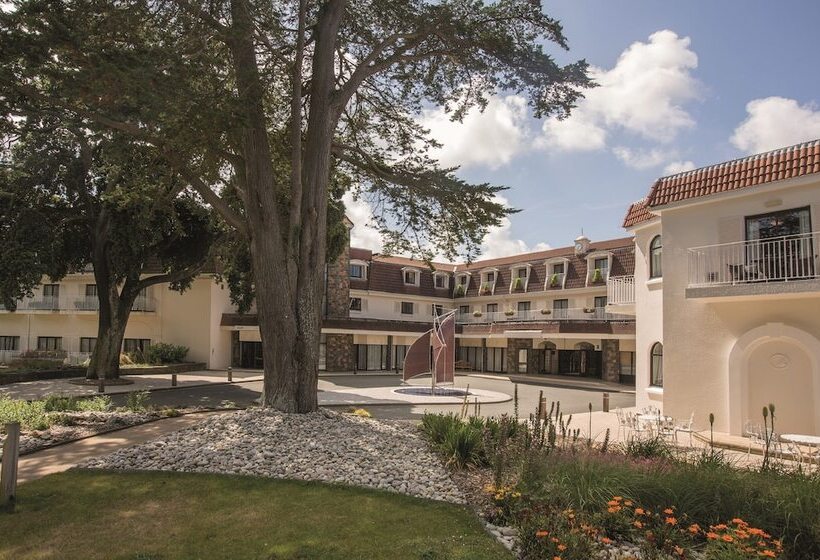 St. Pierre Park Hotel & Golf