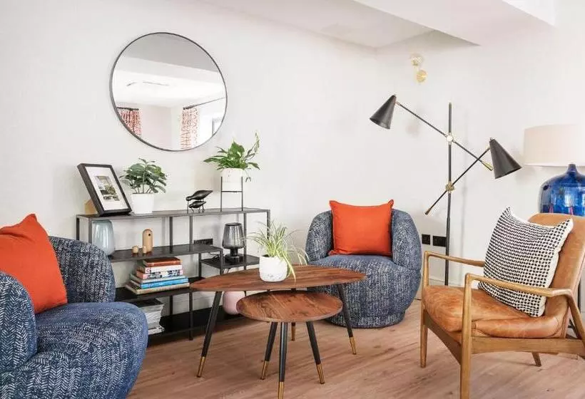 Voco Lythe Hill Hotel & Spa, An Ihg