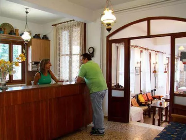 בית מלון כפרי Artemon