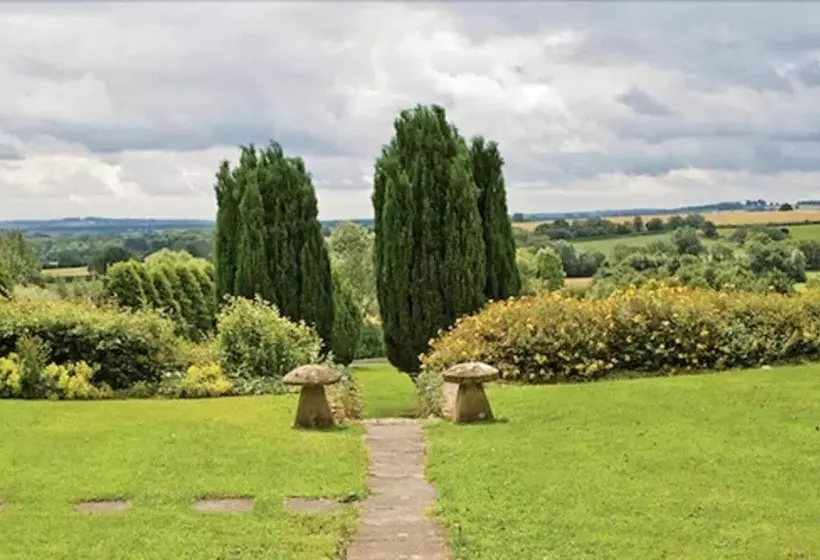 酒店 Charingworth Manor