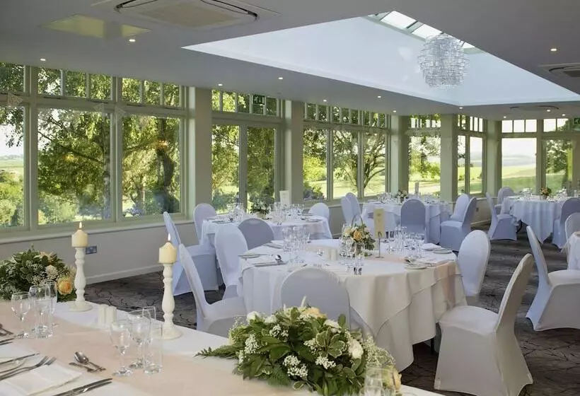 酒店 Charingworth Manor