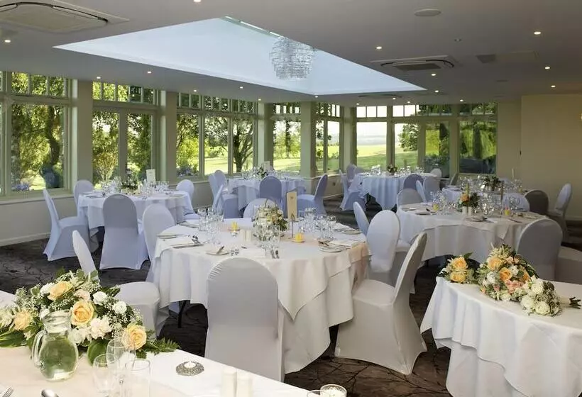 酒店 Charingworth Manor