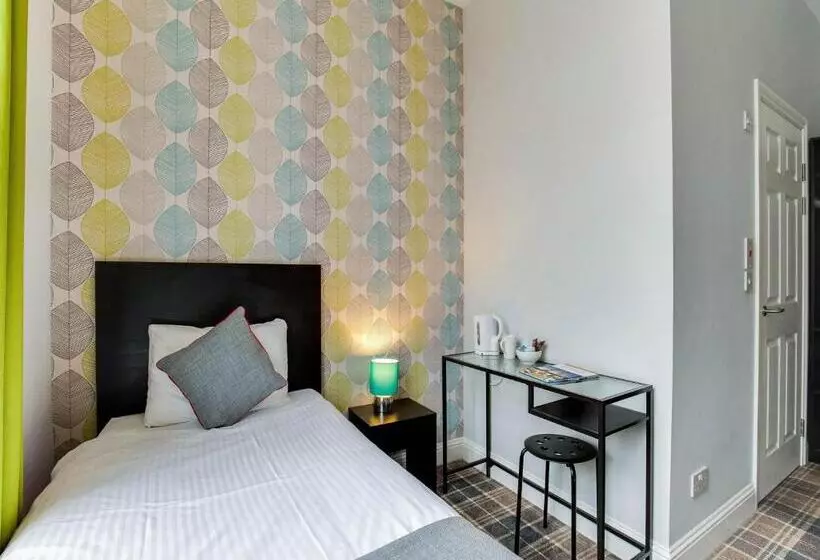 هتل Lost Guest House Stirling