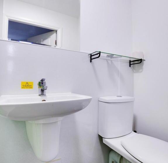 Отель Lost Guest House Stirling