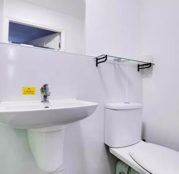 هتل Lost Guest House Stirling