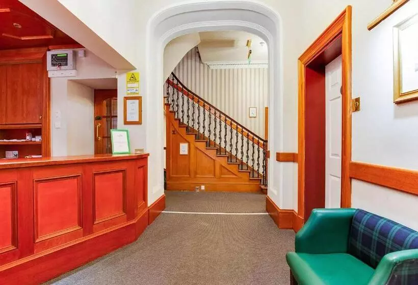 هتل Lost Guest House Stirling