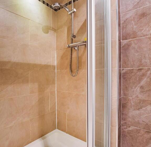 Отель Lost Guest House Stirling