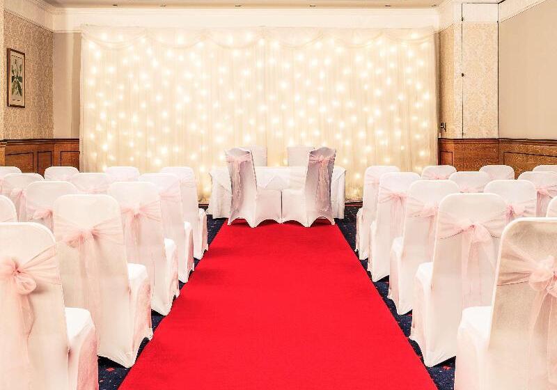 فندق Mercure York Fairfield Manor