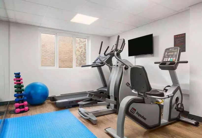 호텔 Ramada Milton Keynes