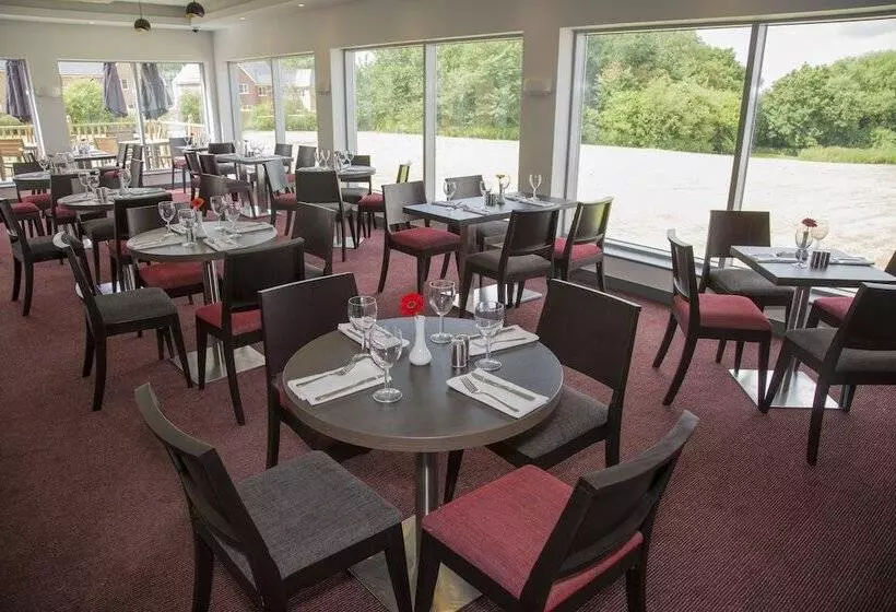 호텔 Ramada Milton Keynes