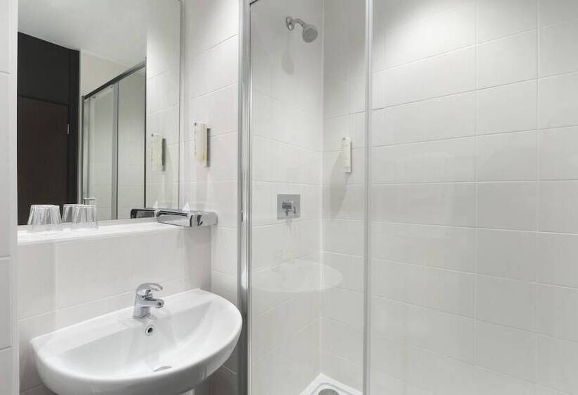 فندق Ramada Milton Keynes