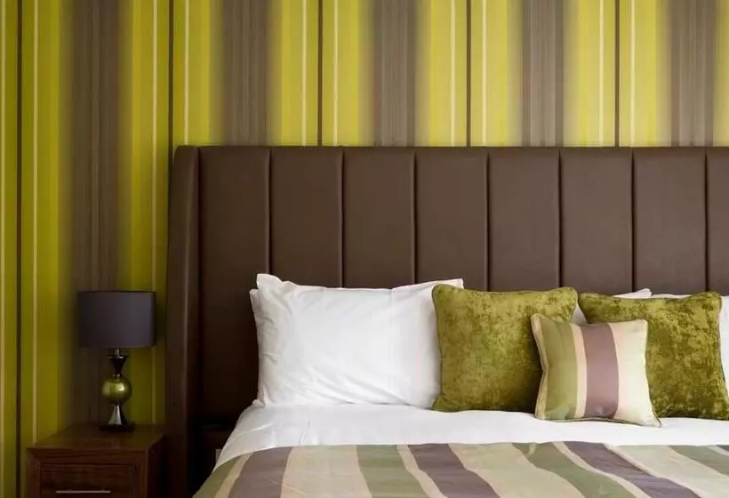 Отель Redesdale Arms