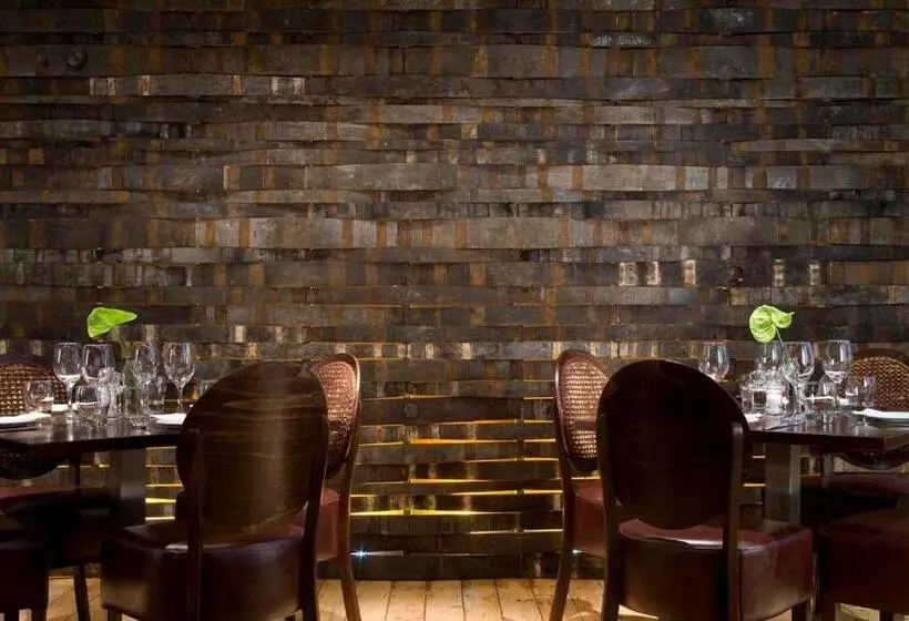 Отель Redesdale Arms