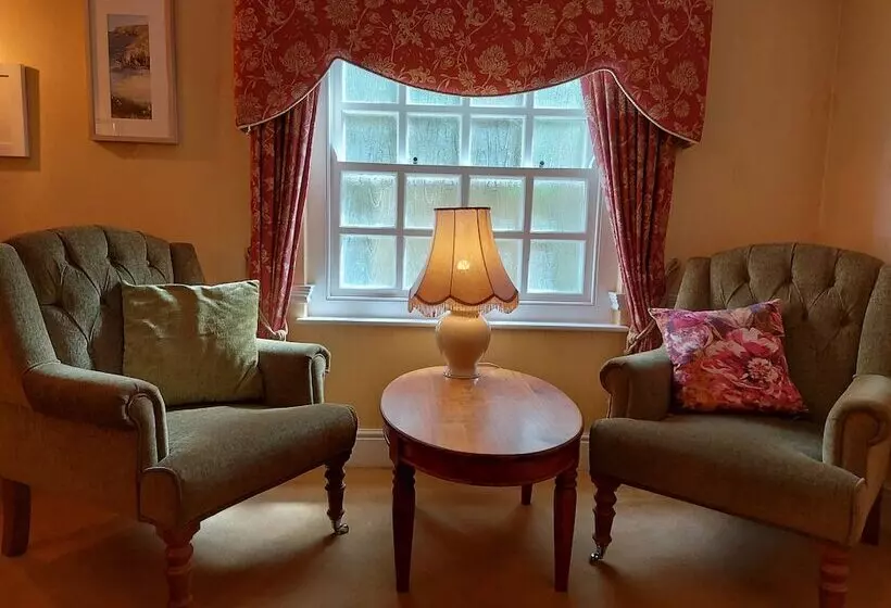 Отель Rose In Vale Country House