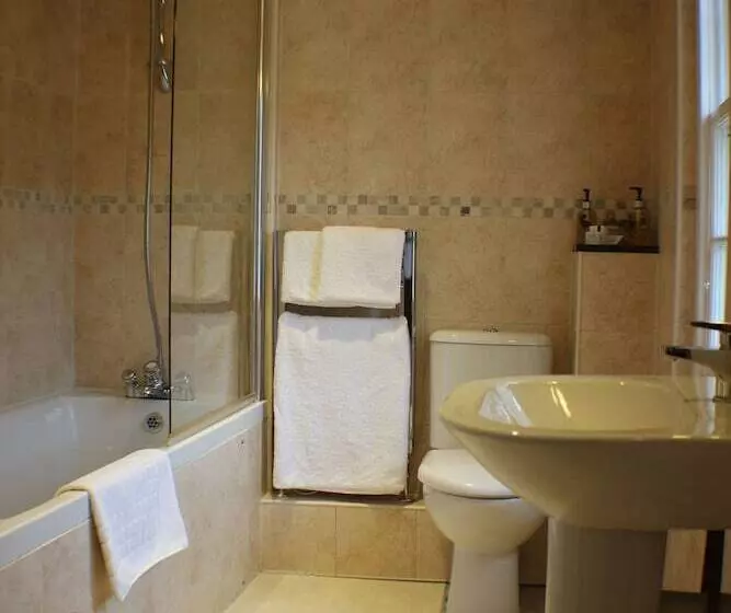 Отель Rose In Vale Country House