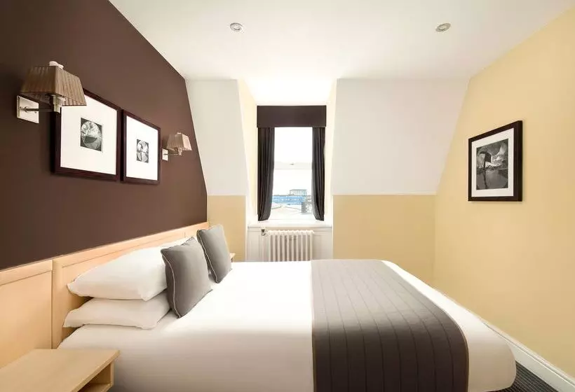 Royal Station Hotel  Part Of The Cairn Collection