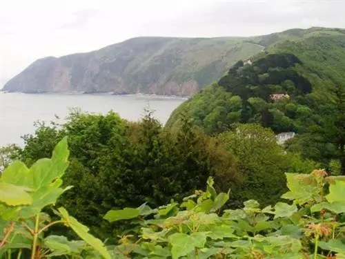 בית מלון כפרי Simonsbath House