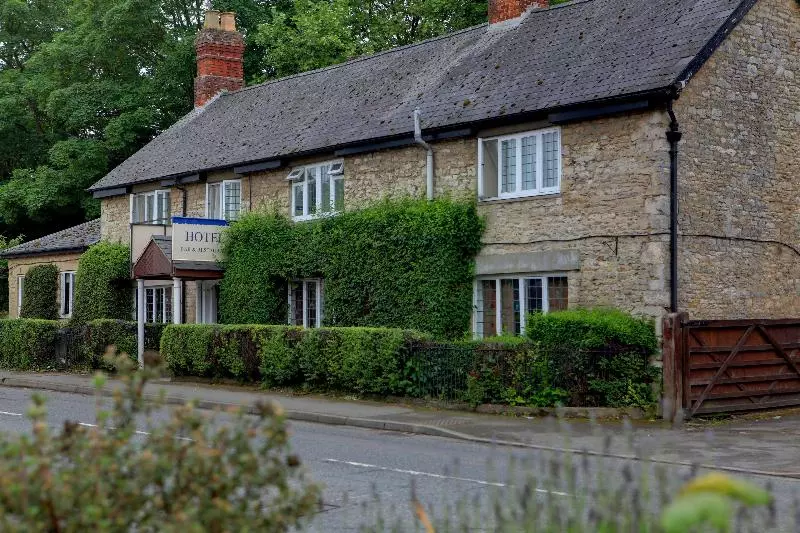 Jersey Arms Hotel Bicester