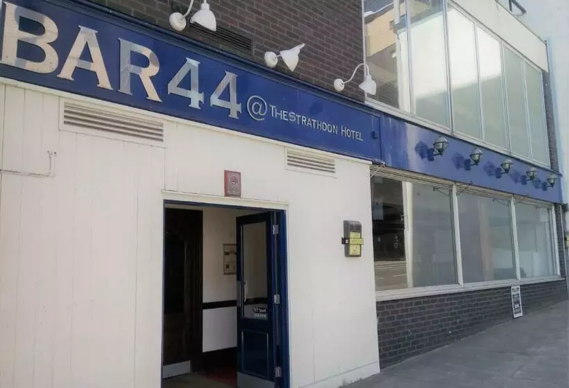 Отель The Strathdon