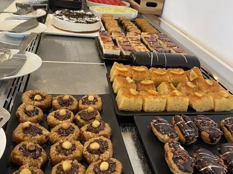 Helios Beach Hotel & Bungalows