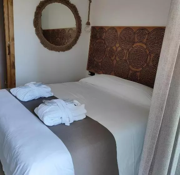 Helios Beach Hotel & Bungalows