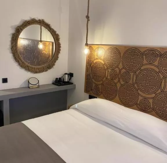 Helios Beach Hotel & Bungalows