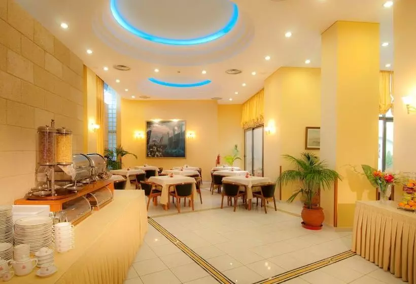 Alexandra Hotel&apartments