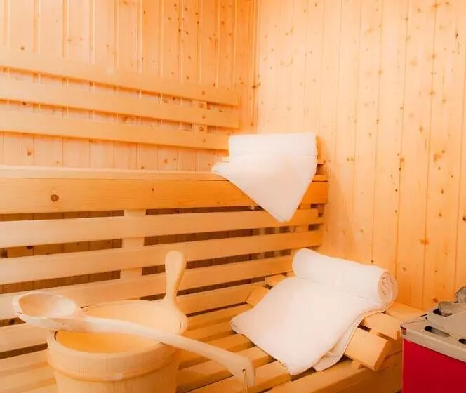 Alexandra Hotel&apartments