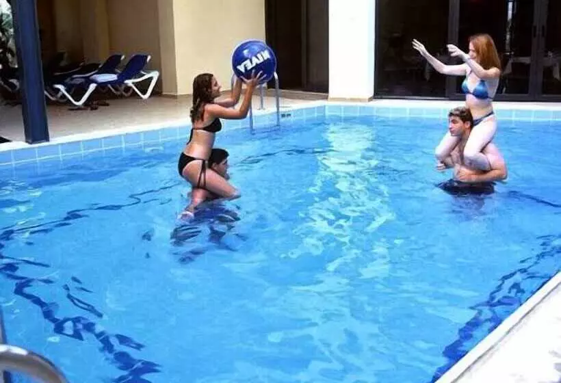 Alexandra Hotel&apartments