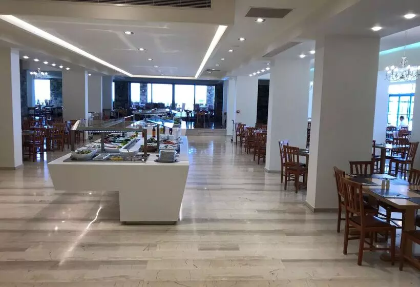 Hotel Aphrodite Beach Club