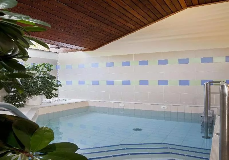 هتل Ensana Thermal Aqua